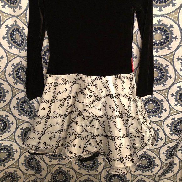 Holiday Dress! - Picture 3 of 3